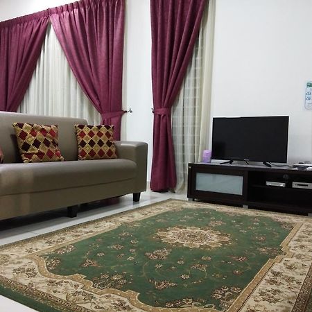 Masayu Putrajaya Homestay Extérieur photo